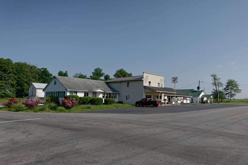 Amish and Mennonite of Tennessee KY leather store. Amish and Mennonite of Tennessee KY leather store.